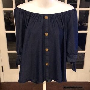 Unique Spectrum Women’s Top Size Large